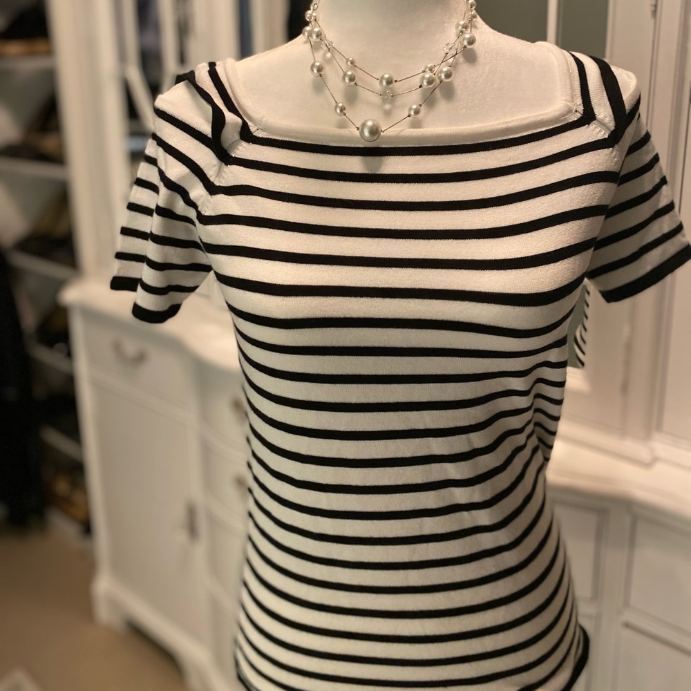 NWT Premise studio sweater size M